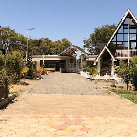 Brooks Lodge Nakuru Bagian luar foto
