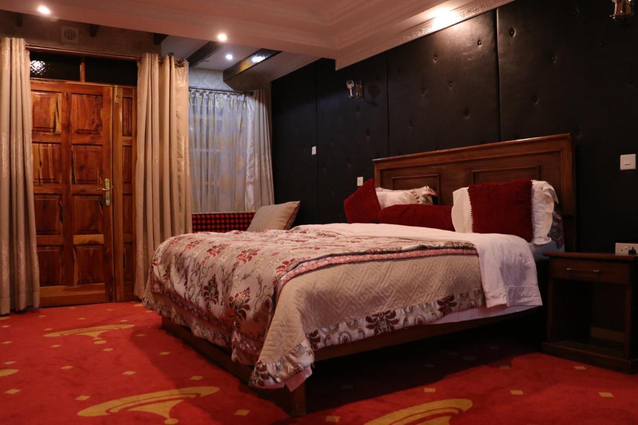 Brooks Lodge Nakuru Bagian luar foto
