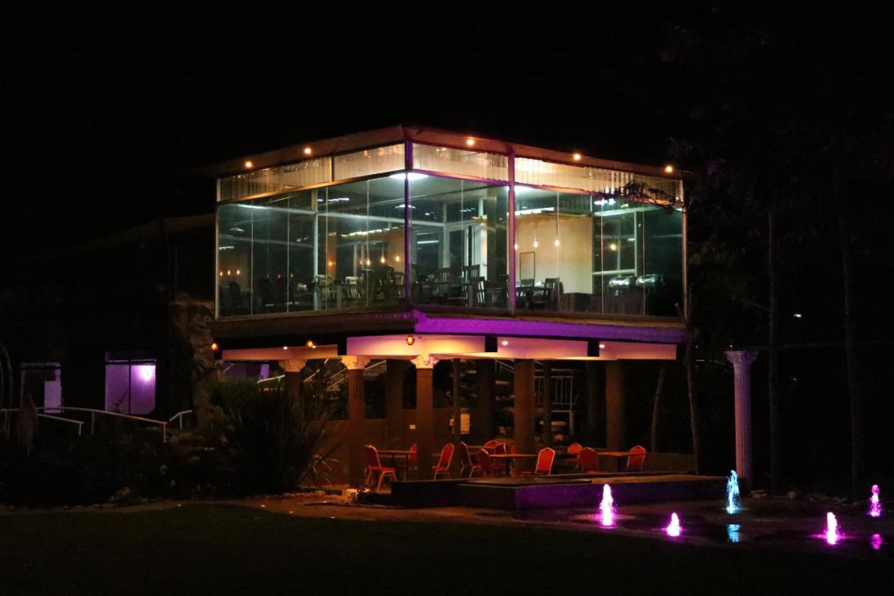 Brooks Lodge Nakuru Bagian luar foto