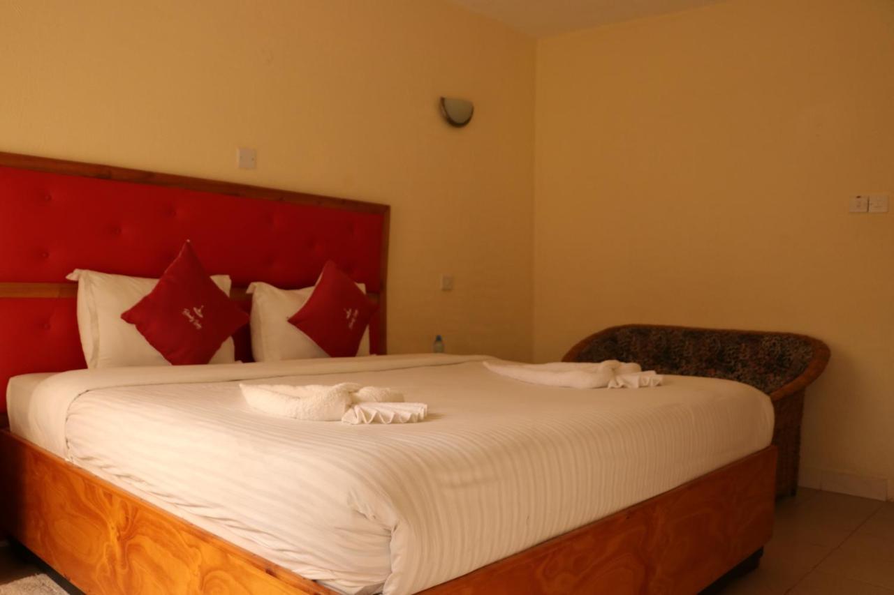 Brooks Lodge Nakuru Bagian luar foto