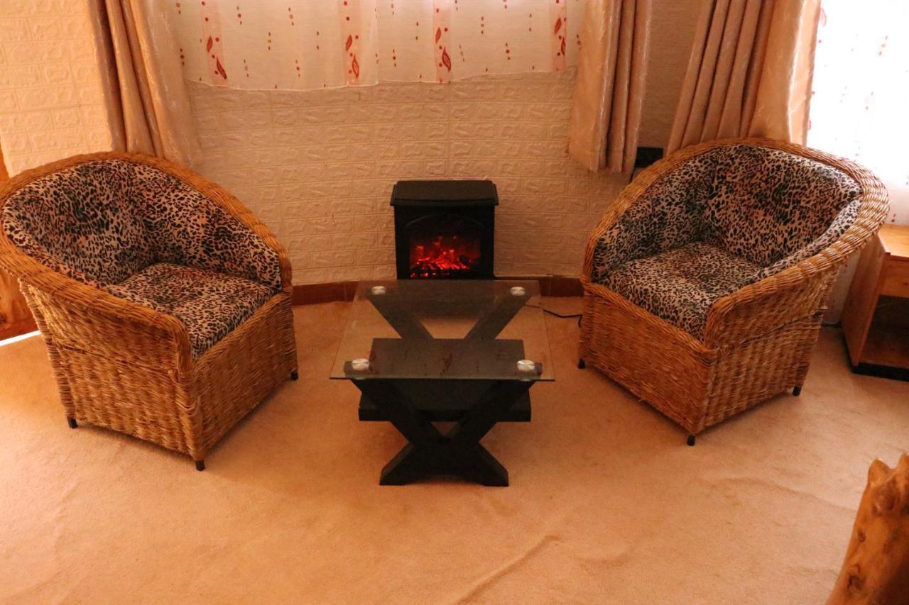 Brooks Lodge Nakuru Bagian luar foto