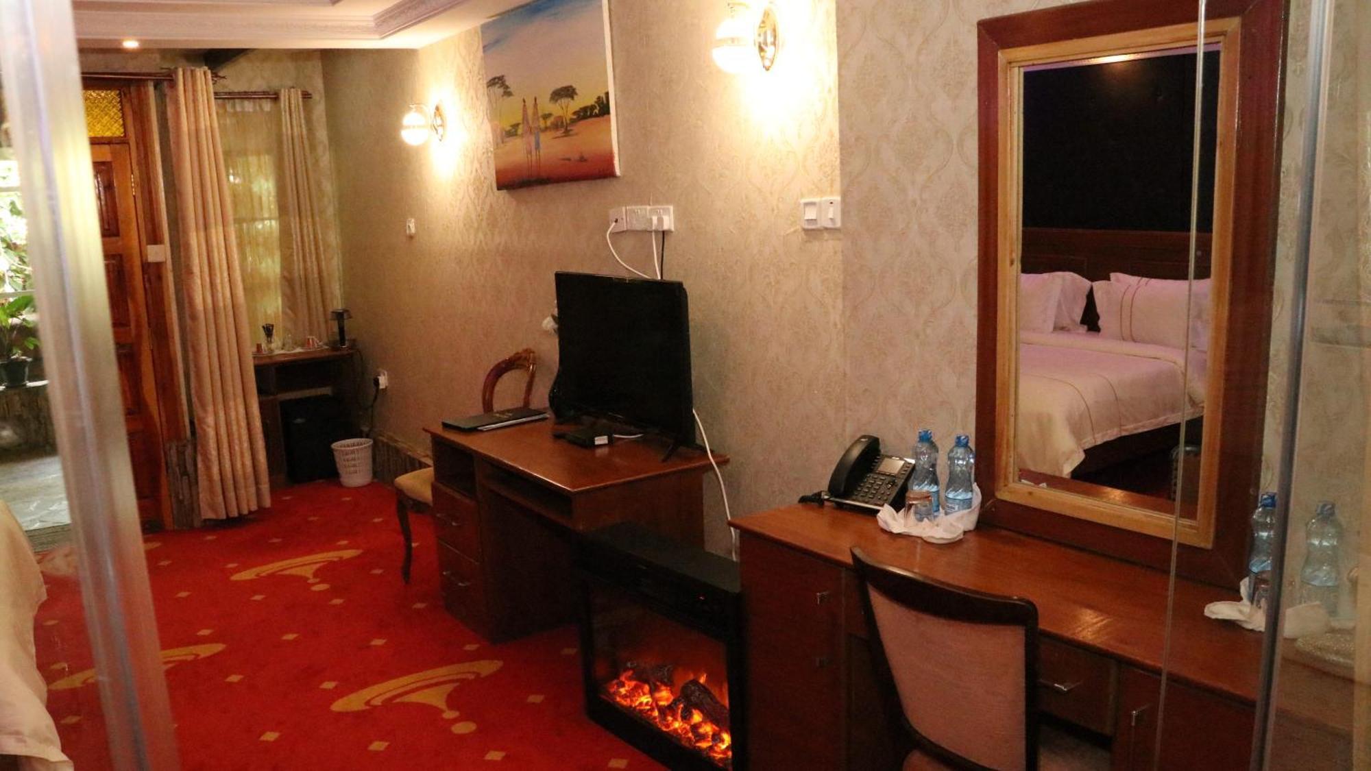 Brooks Lodge Nakuru Bagian luar foto